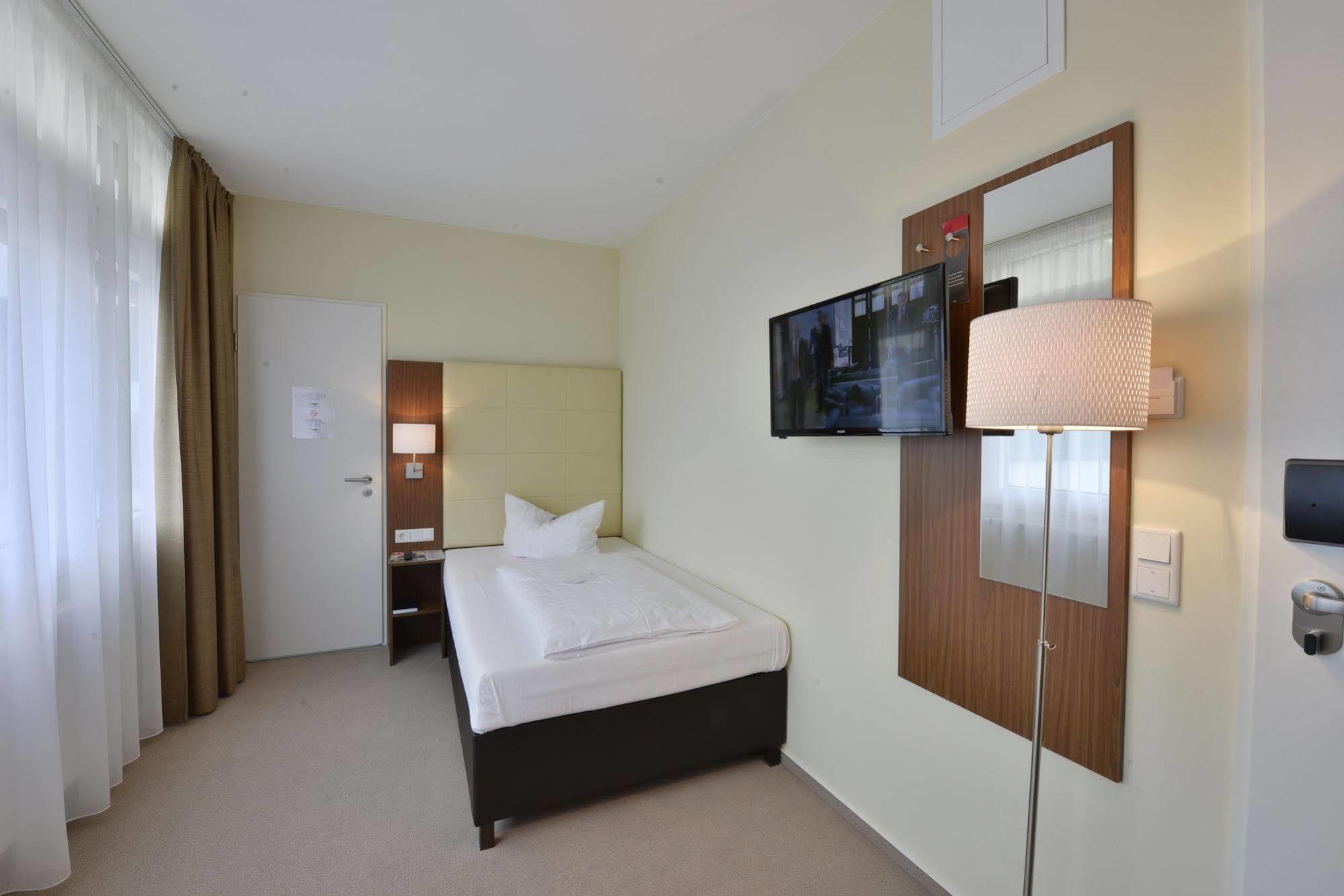 Invite Hotel Fulda City Hauptbahnhof Exterior foto